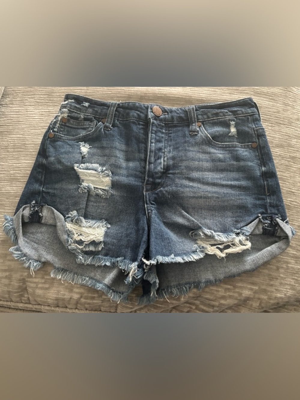 Elan blue denim ripped short jeans